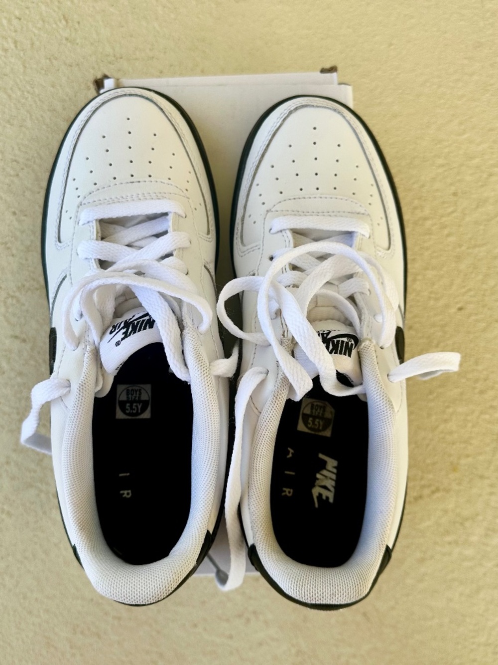 Nike Air Force 1 Low White/Black Sole Sneakers, Woman's Size 7 - Picture 10 of 14